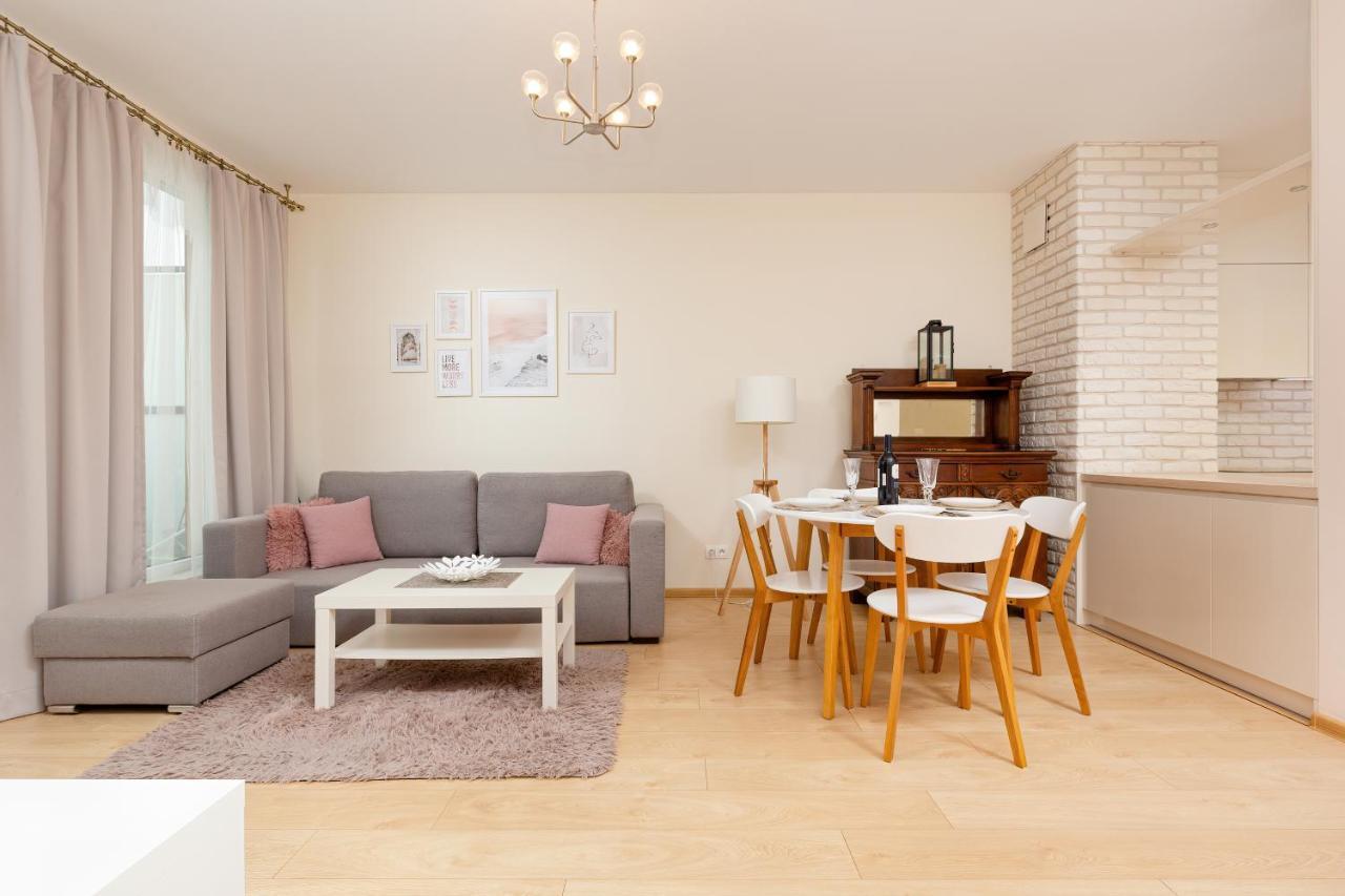 Espace Wilanow Apartments By Noclegi Renters Varşova Dış mekan fotoğraf