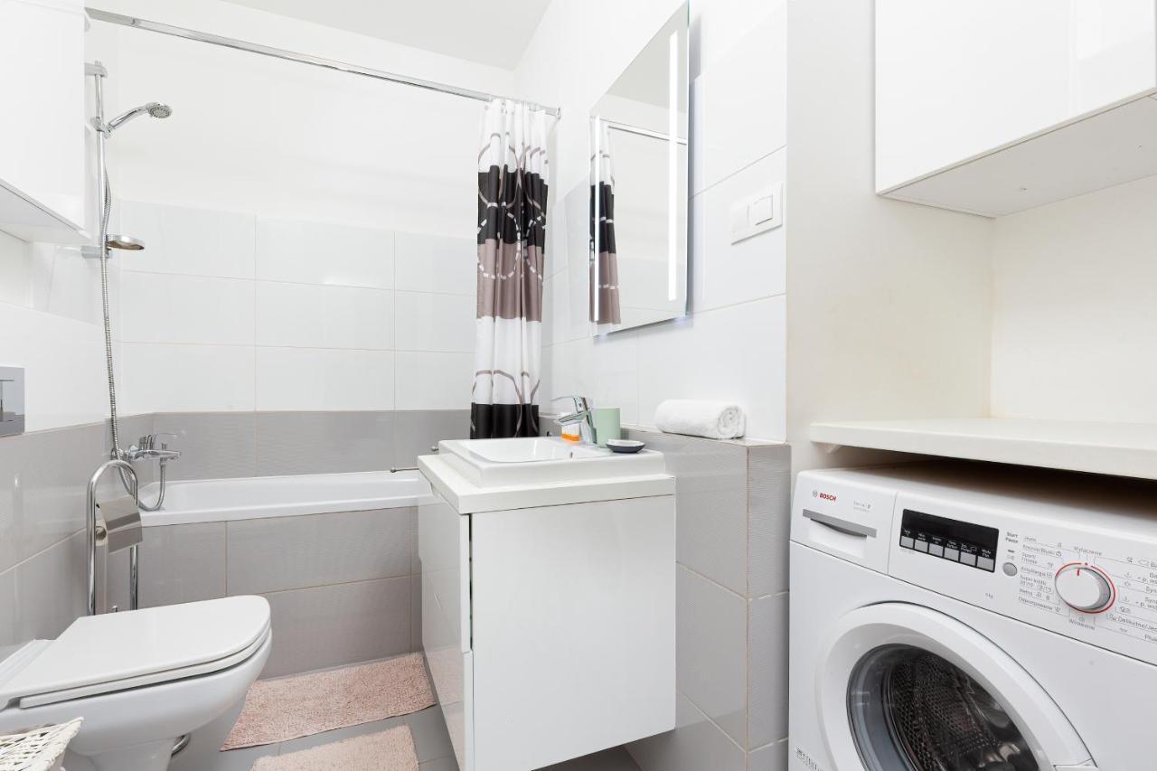 Espace Wilanow Apartments By Noclegi Renters Varşova Dış mekan fotoğraf